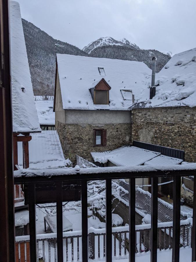 Apartament Cal Berg - Apartamento Garós Zewnętrze zdjęcie